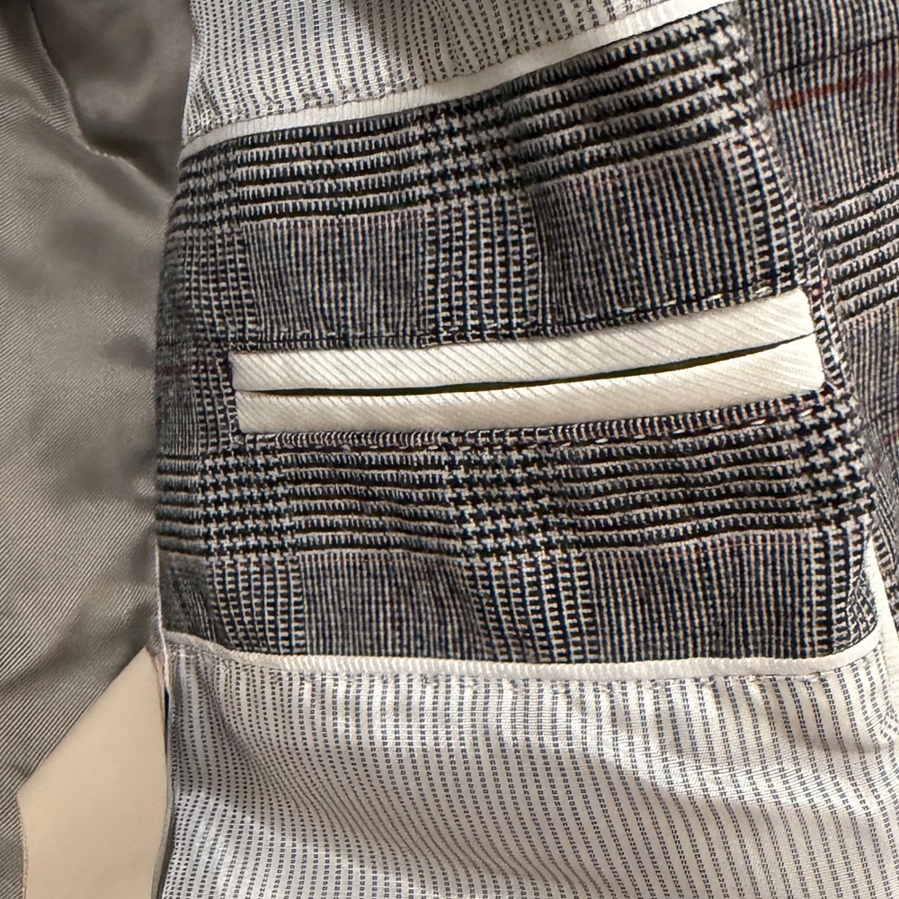 Massimo Dutti Gray Plaid Women's Blazer & Trousers - Picture 6 of 15